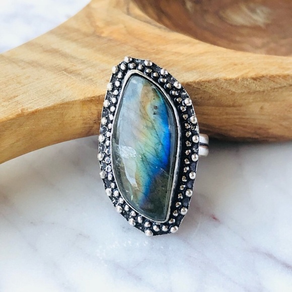 Silver Labradorite Statement Ring - Picture 1 of 10